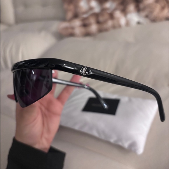 Moncler Matte Black Eyewear - Picture 3 of 7